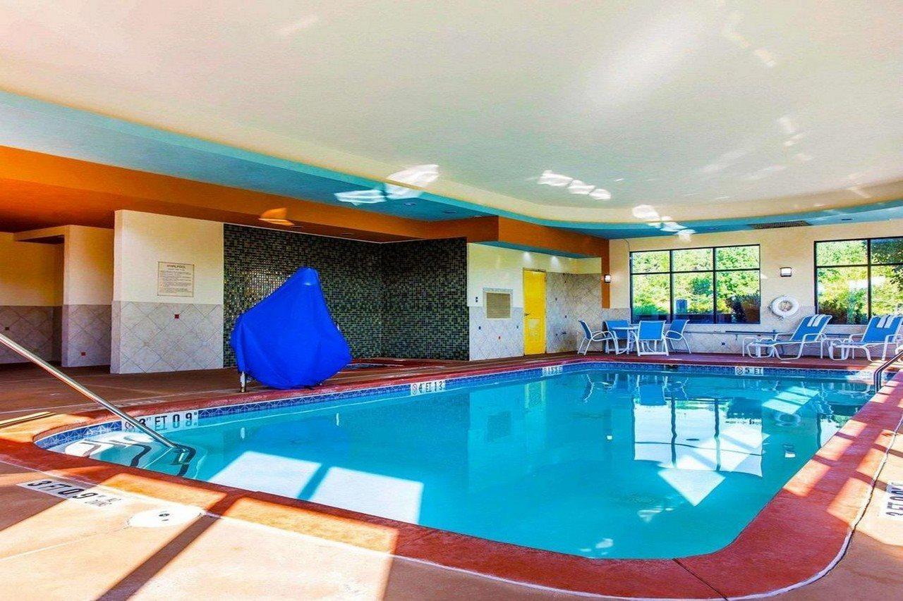 Comfort Suites Stockbridge Atlanta South Экстерьер фото