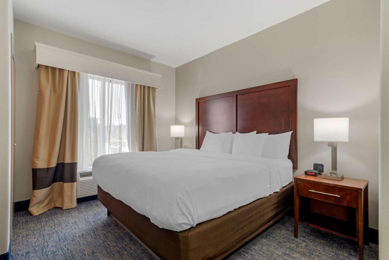 Comfort Suites Stockbridge Atlanta South Экстерьер фото