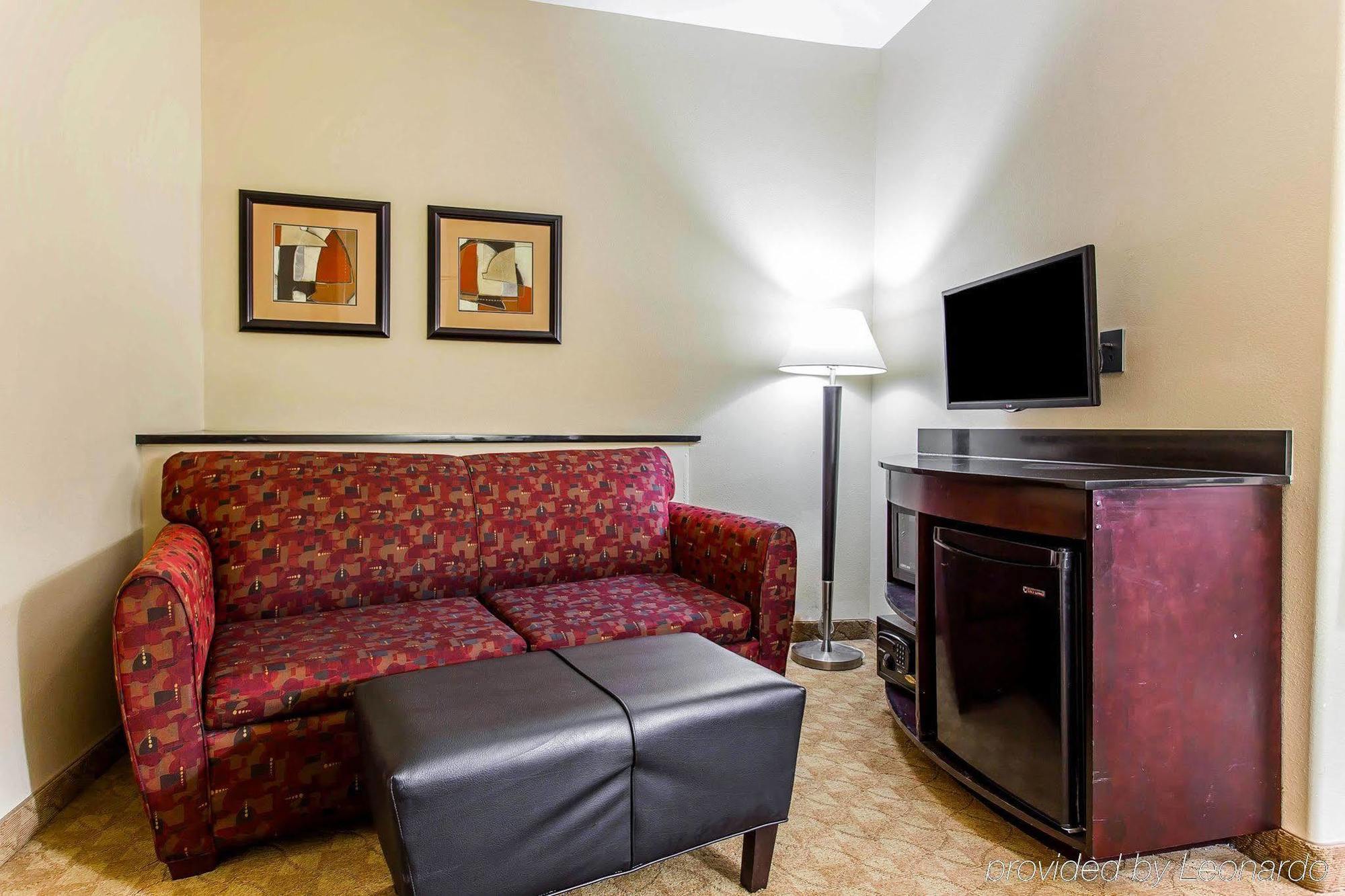Comfort Suites Stockbridge Atlanta South Экстерьер фото